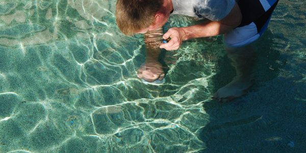 swimming pool leak detection test at a pool in arlington tx