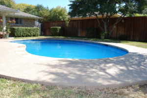 large pool deck in north dallas remodeled by leak-tech